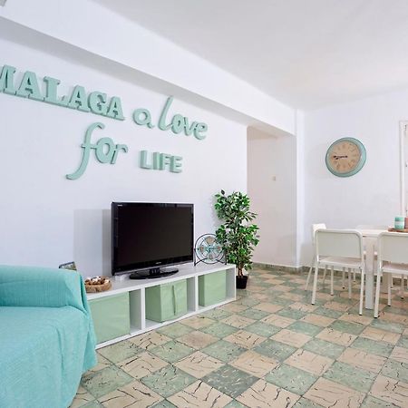 Big Flat In City Center With Patio Málaga Dış mekan fotoğraf